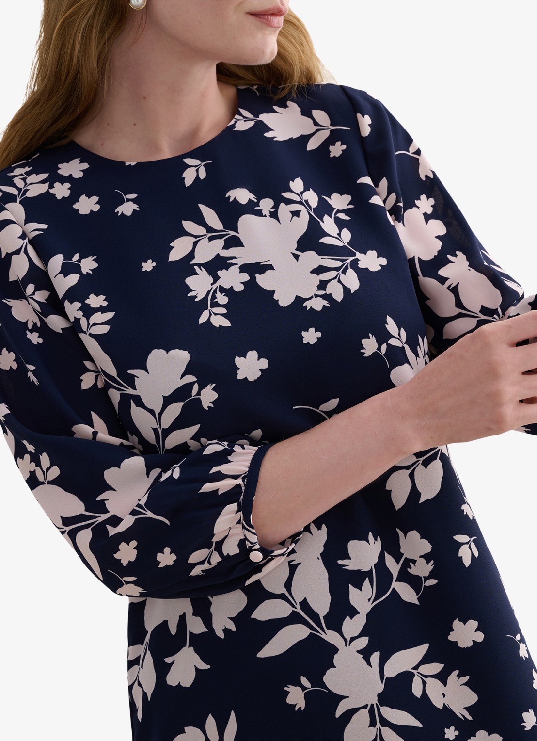Hobbs Liana mini jurk met bloemenprint - detail donkerblauw