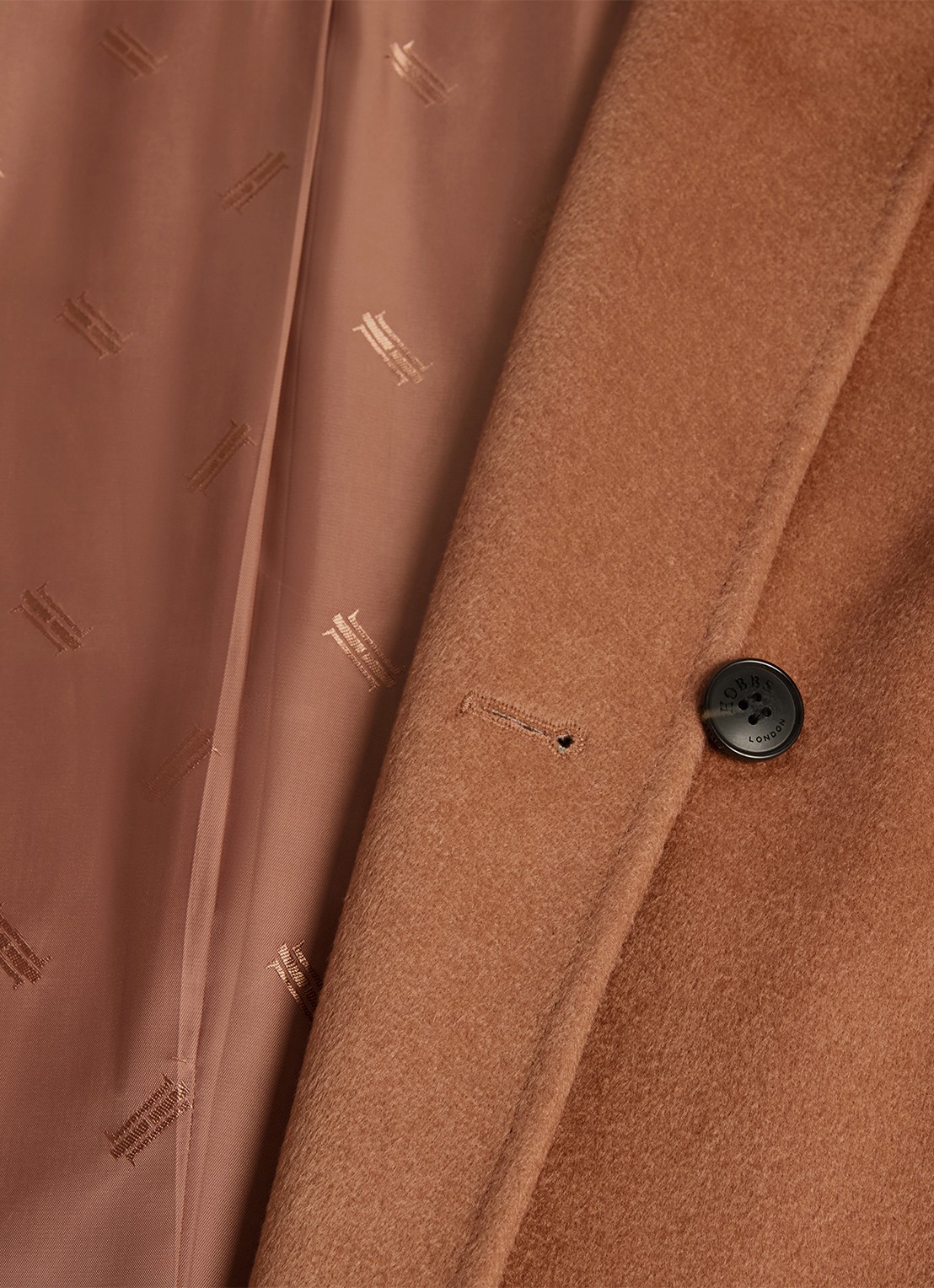 Hobbs Livia mantel van wol met strikceintuur - detail 6 camel