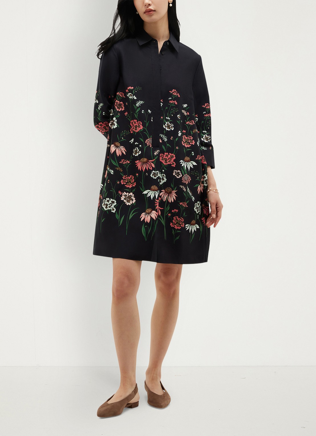 Hobbs Marci mini blousejurk met bloemenprint - voorkant 2 donkerblauw