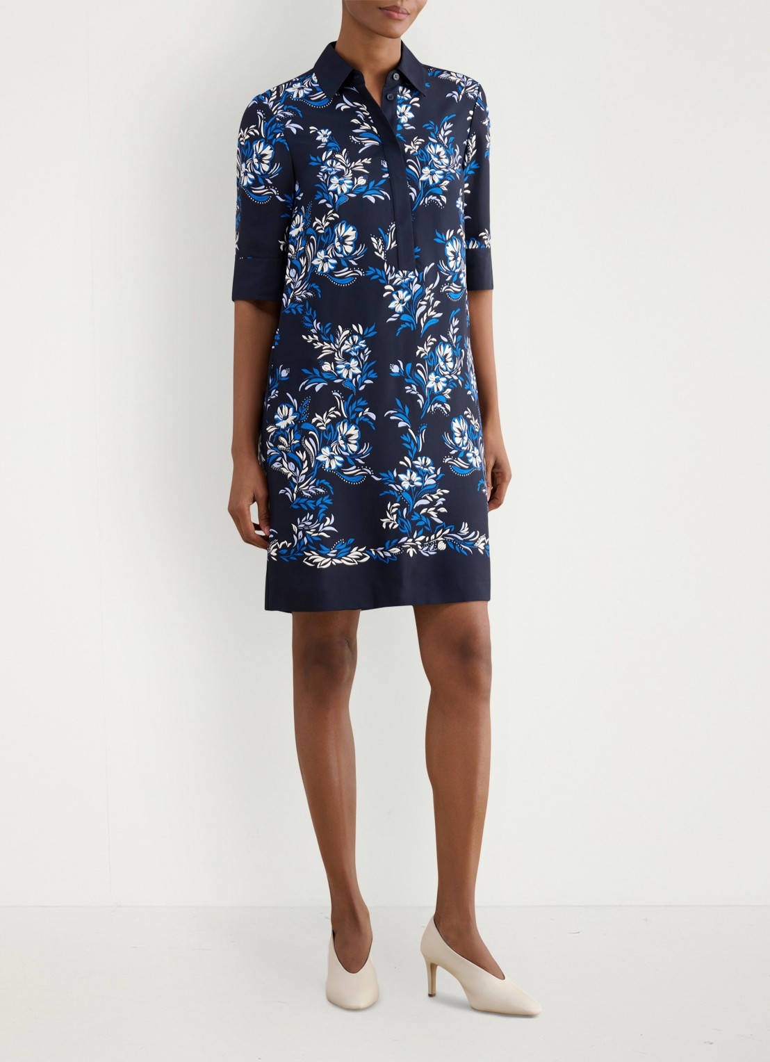 Hobbs Marciella mini tuniekjurk met bloemenprint - voorkant 2 donkerblauw