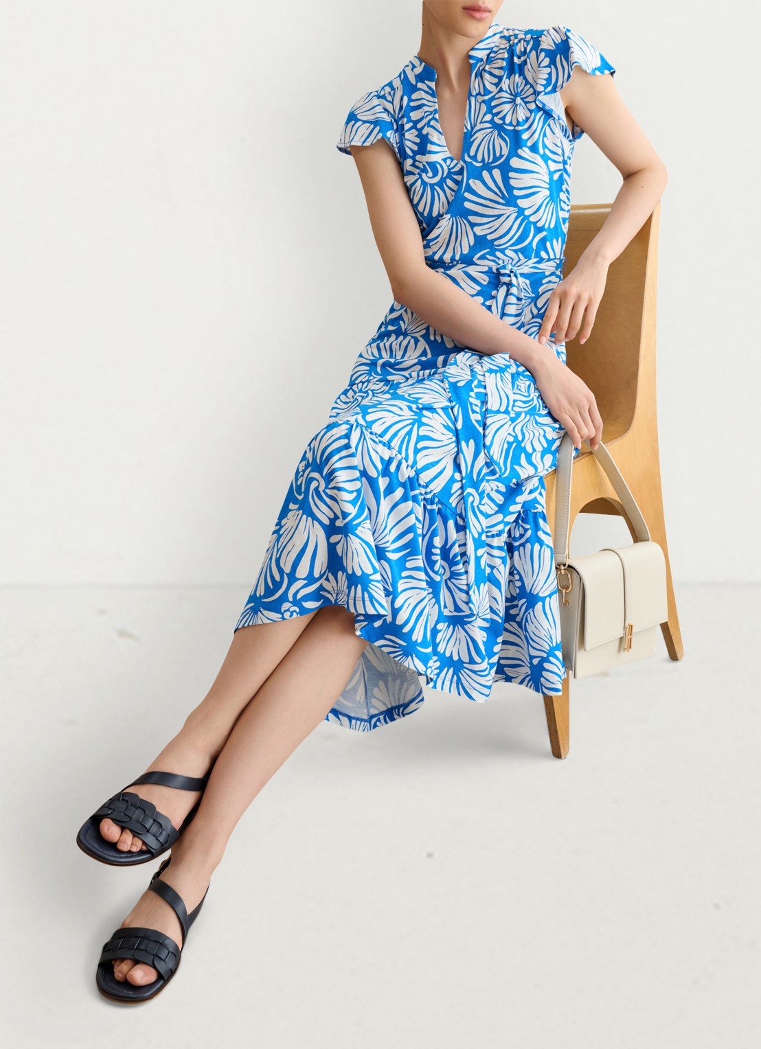 Hobbs Midi jurk met strikceintuur en print - detail 5 blauw