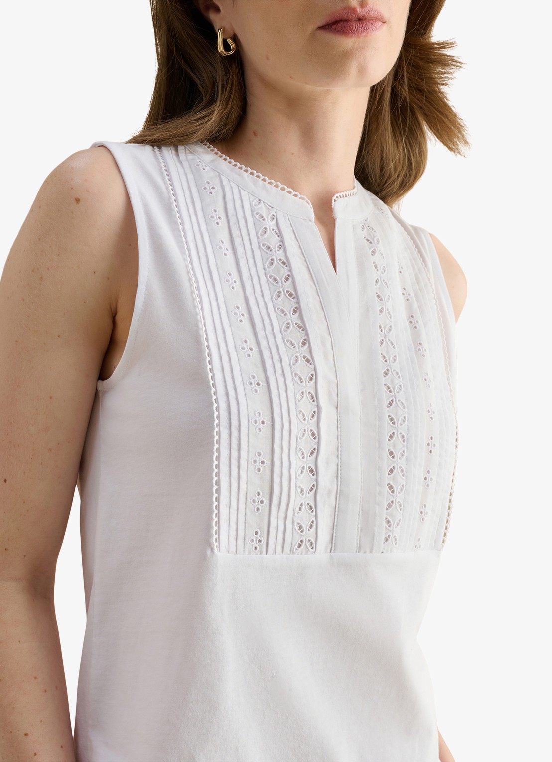 Hobbs Millie top met broderie - detail 4 wit