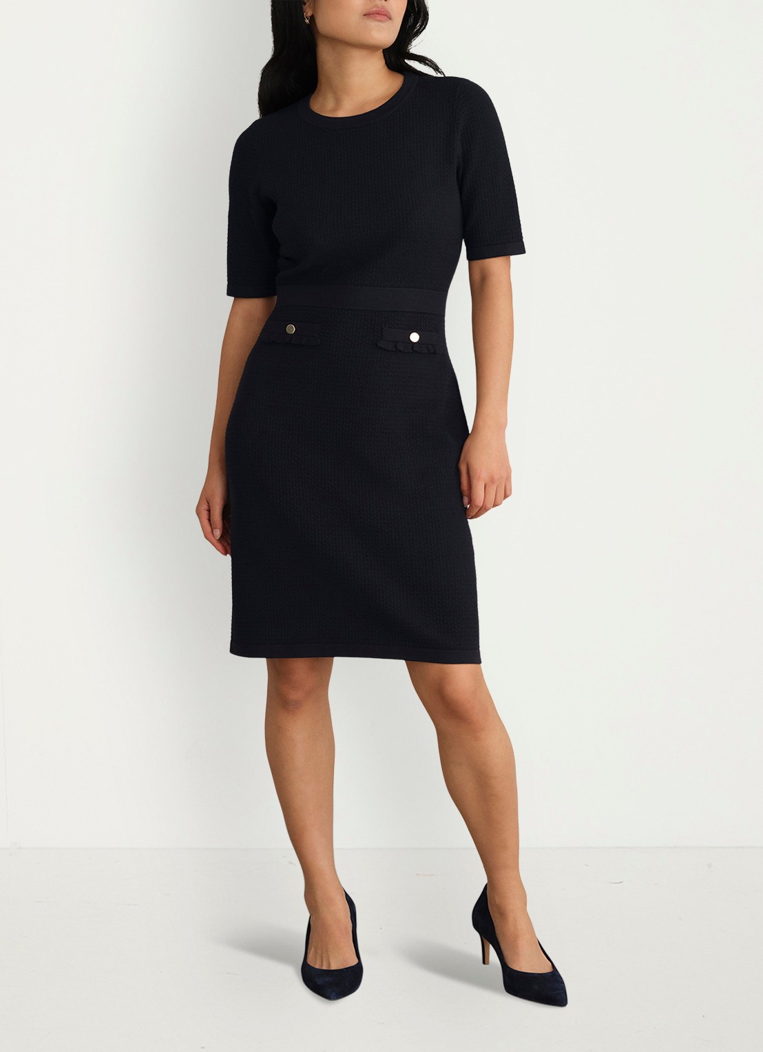 Hobbs Petra fijngebreide mini jurk met sierknopen - voorkant 3 donkerblauw