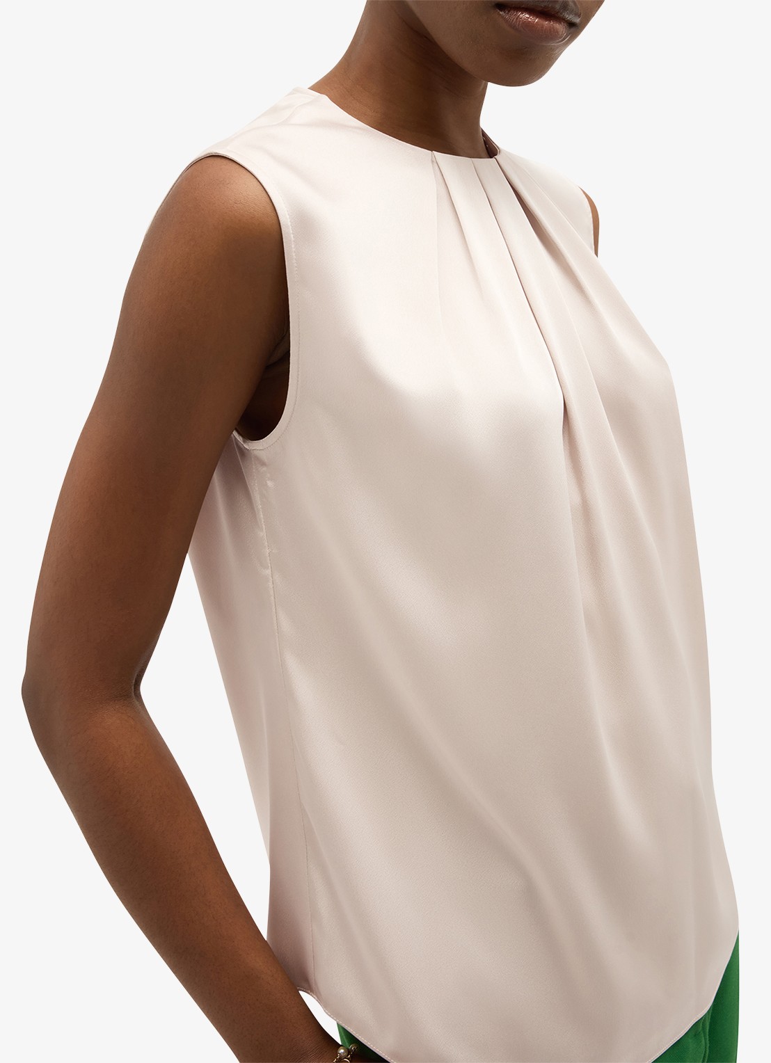 Hobbs Rosanne top met plooien - detail 5 parelmoer