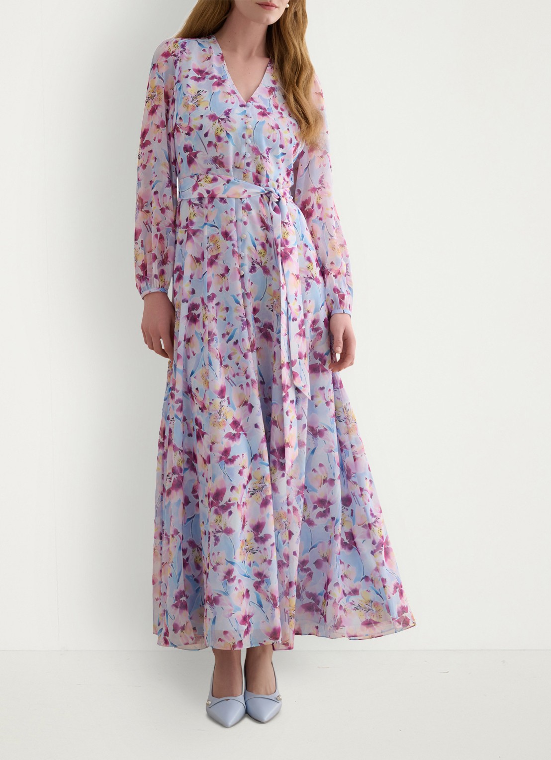 Hobbs Thea maxi blousejurk met bloemenprint en pofmouw - voorkant 5 lichtblauw