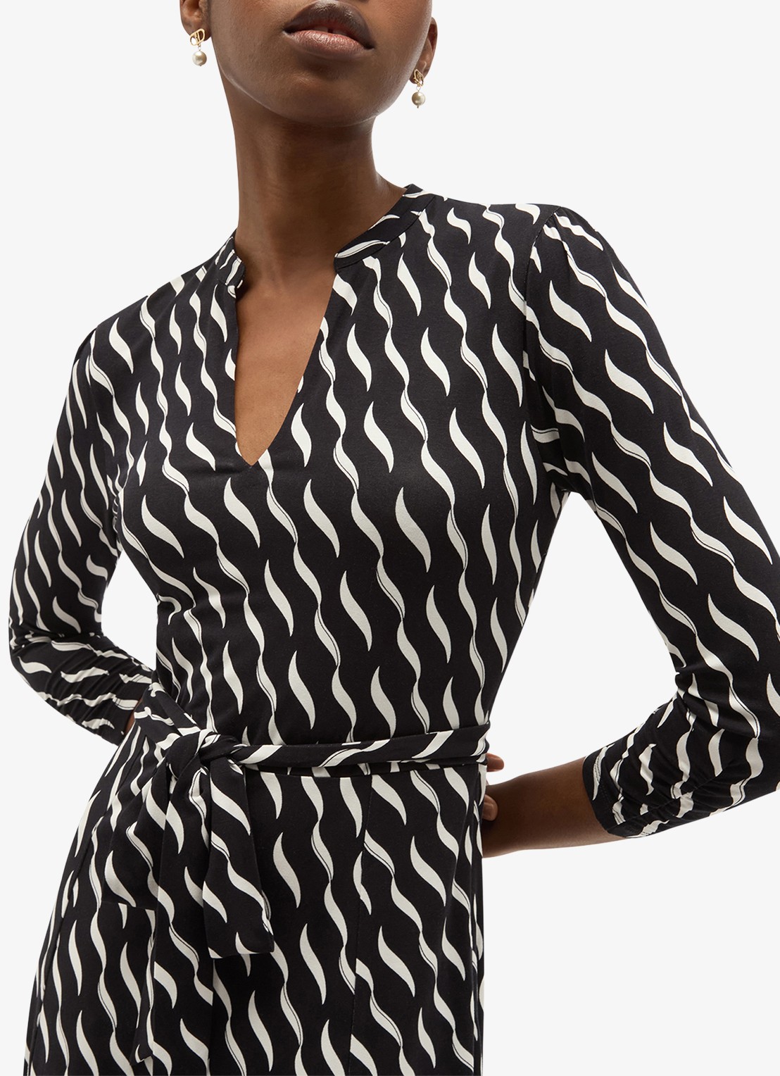 Hobbs Theodora midi jurk met grafische print - detail 4 donkerblauw