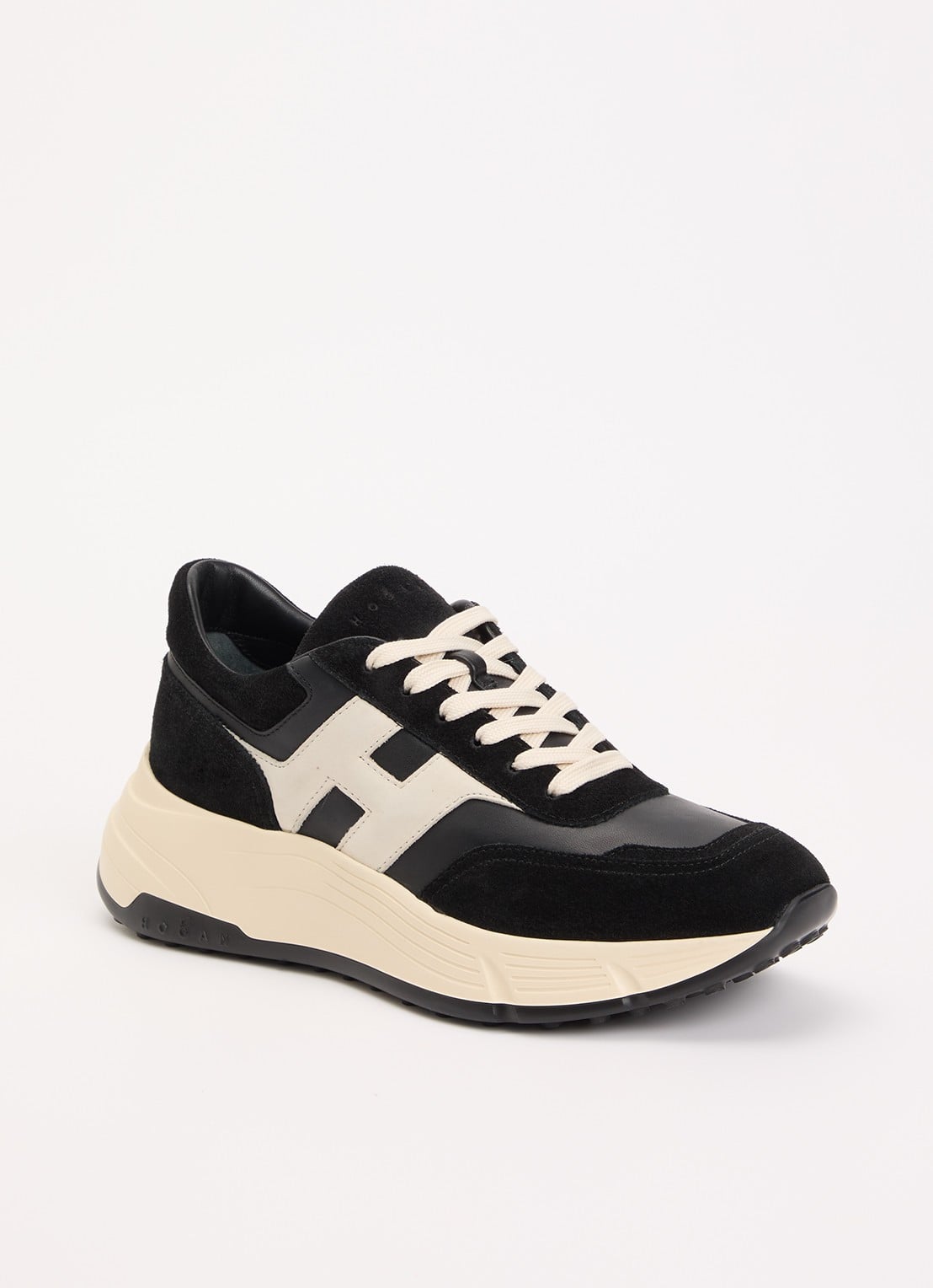Hogan H669 sneaker van leer met suède details - voorkant zwart