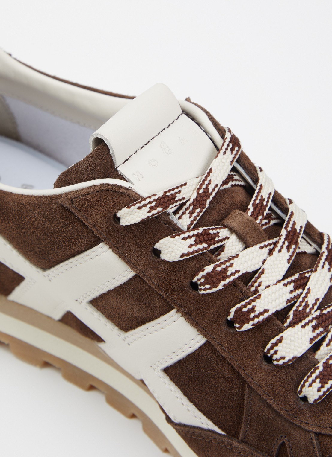 Hogan H701 86er sneaker van suède - detail 4 donkerbruin