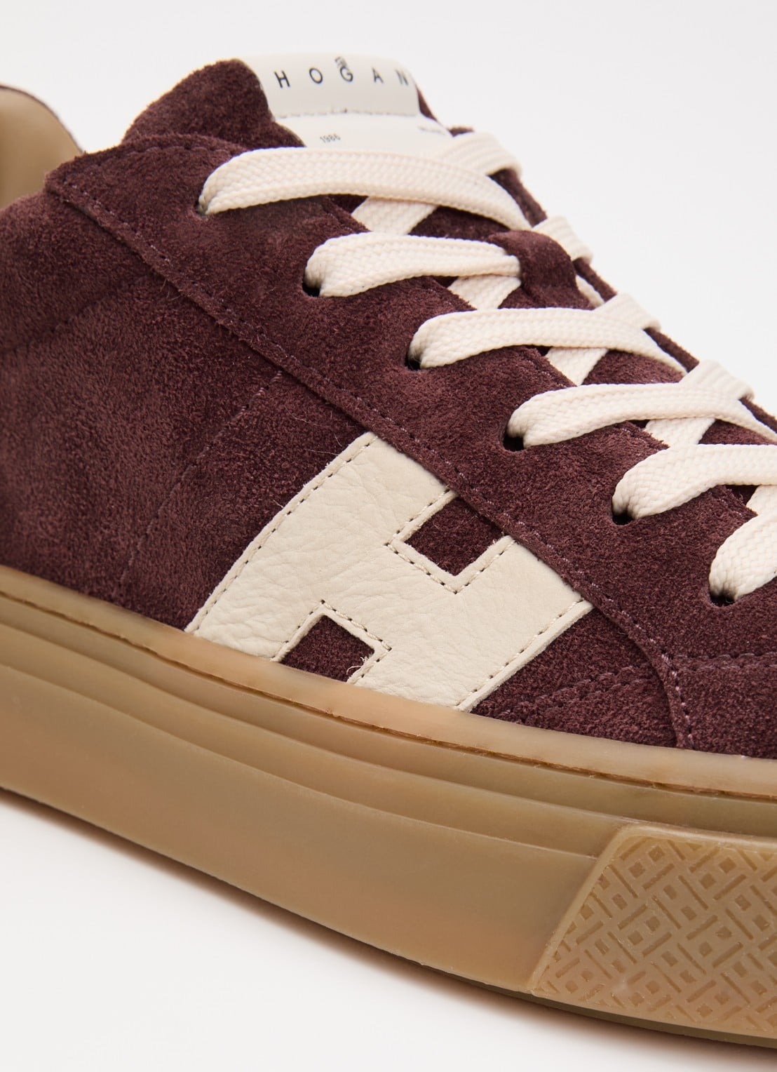 Hogan H705 sneaker van suède met plateauzool - detail 5 bordeauxrood