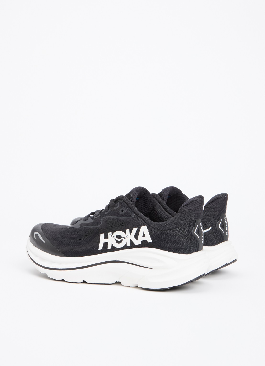 HOKA Clifton 10 hardloopschoen met gebreid bovenwerk en logo - achterkant zwart