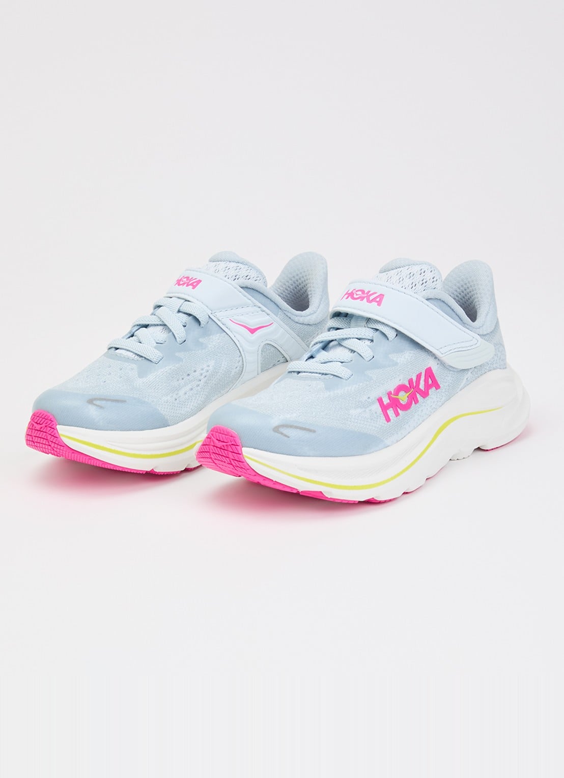 HOKA Clifton 10 sneaker met mesh details - voorkant 4 lichtblauw