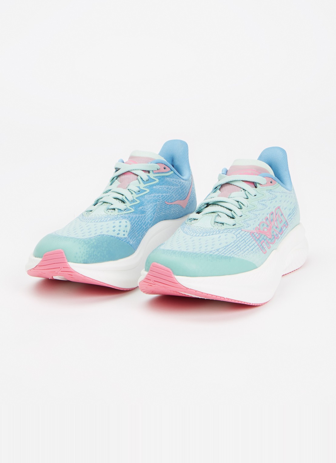 HOKA Mach 6 hardloopschoen met mesh details - voorkant 3 mint