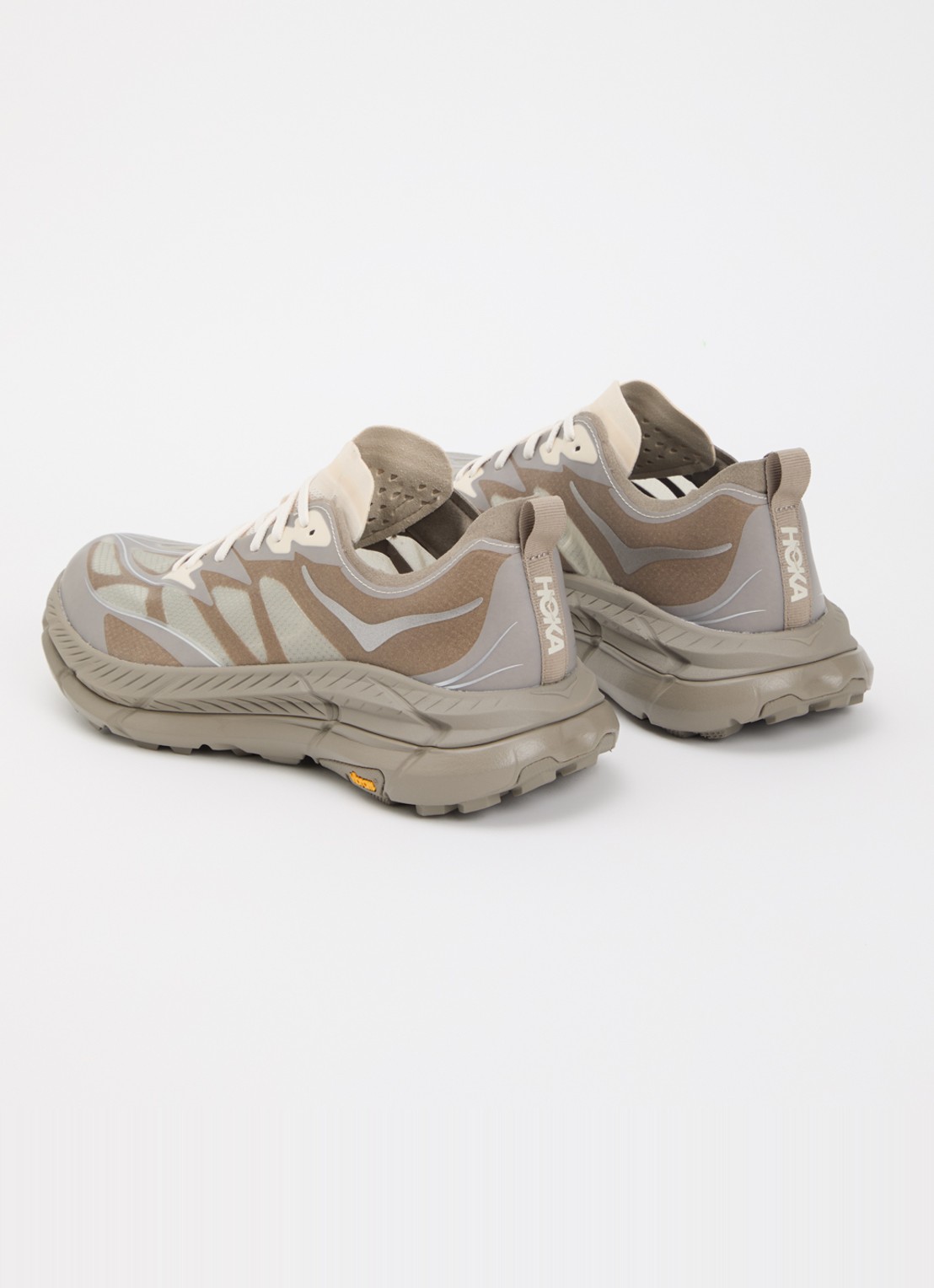 HOKA Mafate Speed 4 Lite sneaker met details van mesh - achterkant beige