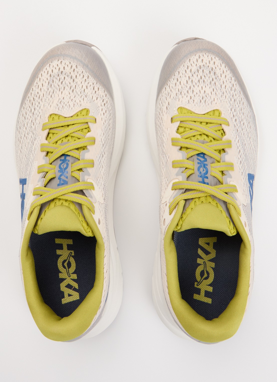 HOKA Rincon 4 sneaker met gebreid bovenwerk en logo - detail 4 lichtgrijs