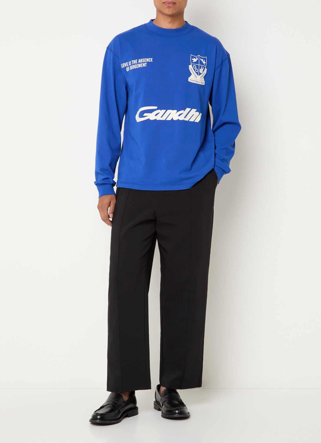 Hopeium Ghandi longsleeve met front- en backprint - voorkant 2 kobaltblauw