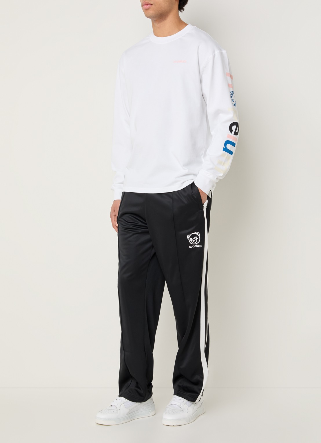 Hopeium Longsleeve met logo- en backprint - voorkant 2 wit