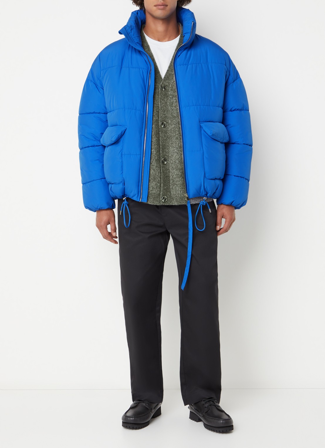Hopeium Puffer jack met opstaande kraag - voorkant 3 kobaltblauw