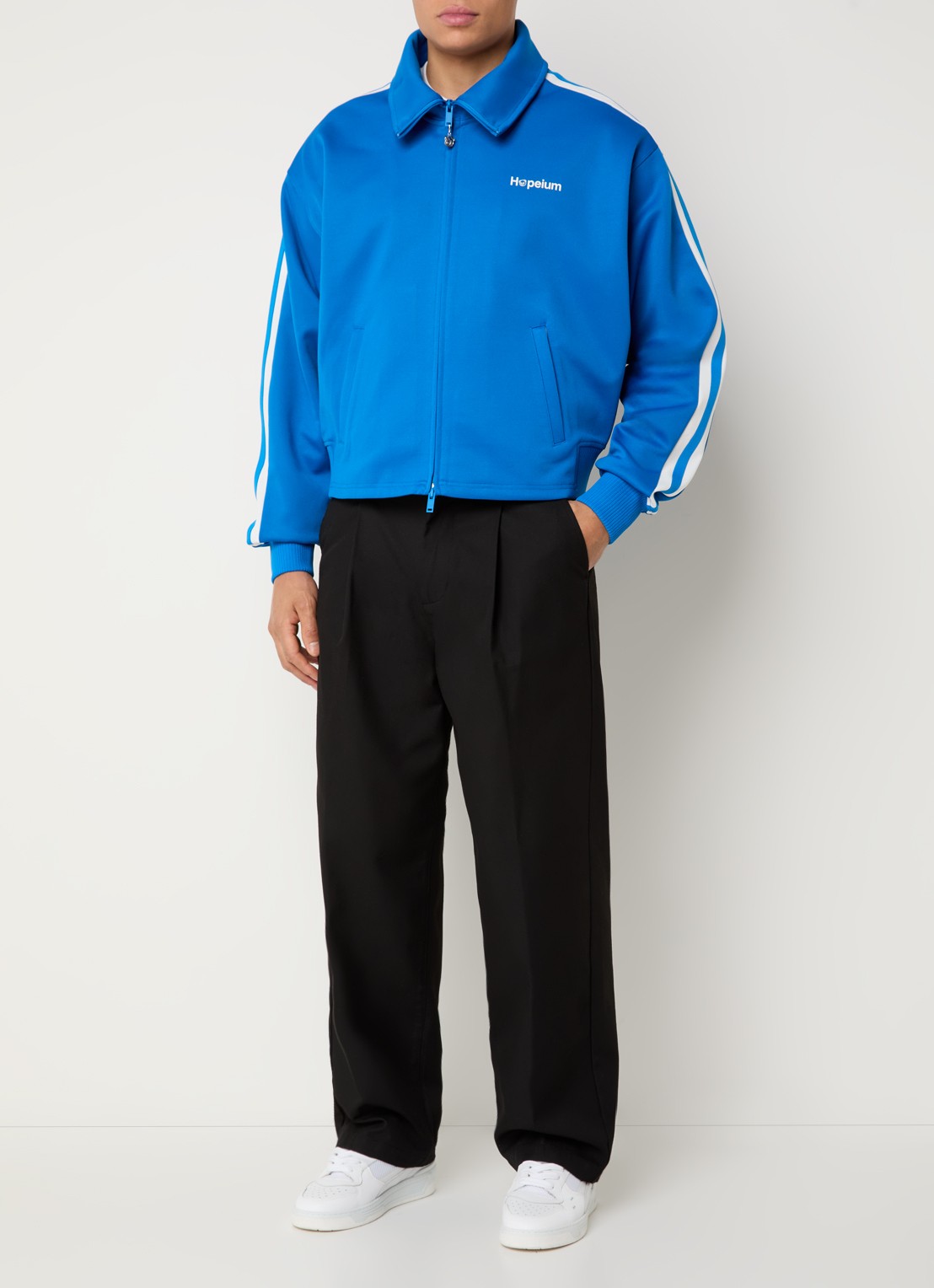 Hopeium Trackvest met ritszakken en logo - voorkant 3 blauw
