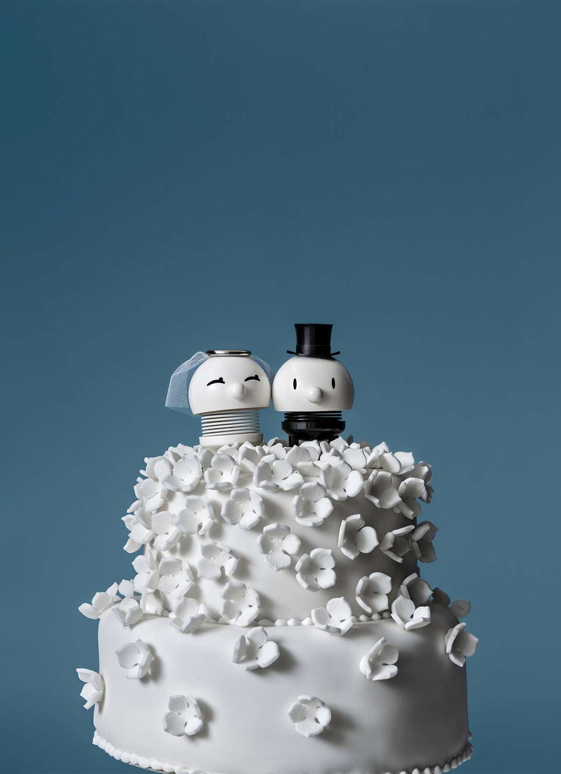 Hoptimist Bride & Groom ornament 8,5 cm set van 2 - voorkant 3 wit
