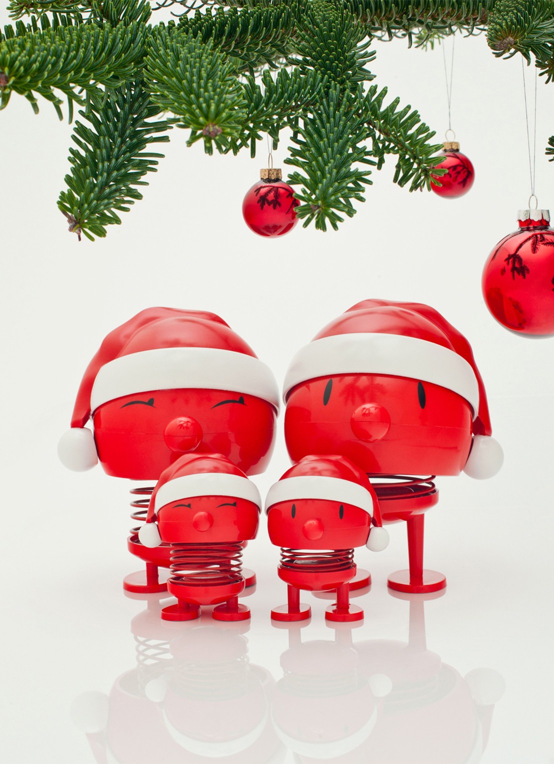 Hoptimist Santa Bumble S ornament 6,1 cm - achterkant 3 rood