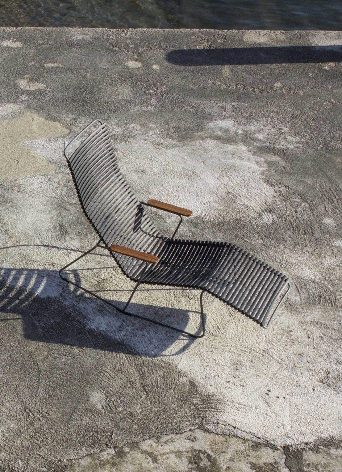 Houe Click Sunrocker ligstoel - voorkant 2 zwart