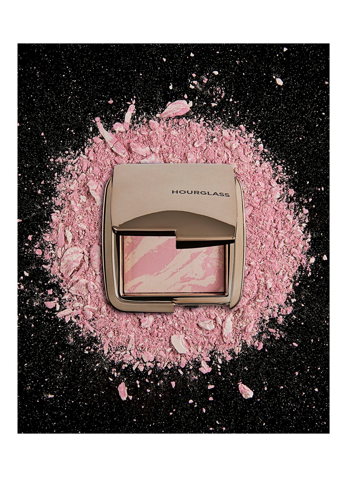 Hourglass AMBIENT™ Lighting Blush - detail 4 ethereal glow