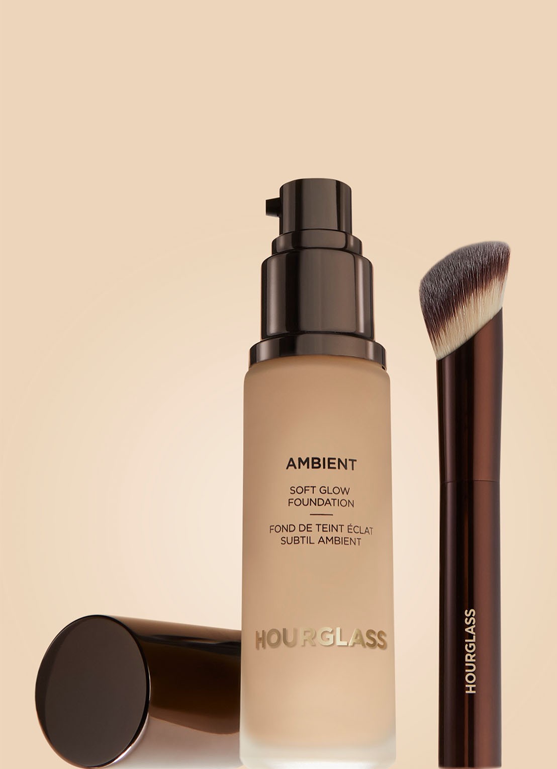 Hourglass AMBIENT™ Soft Glow Foundation Brush - foundation kwast - voorkant 2 i lust for