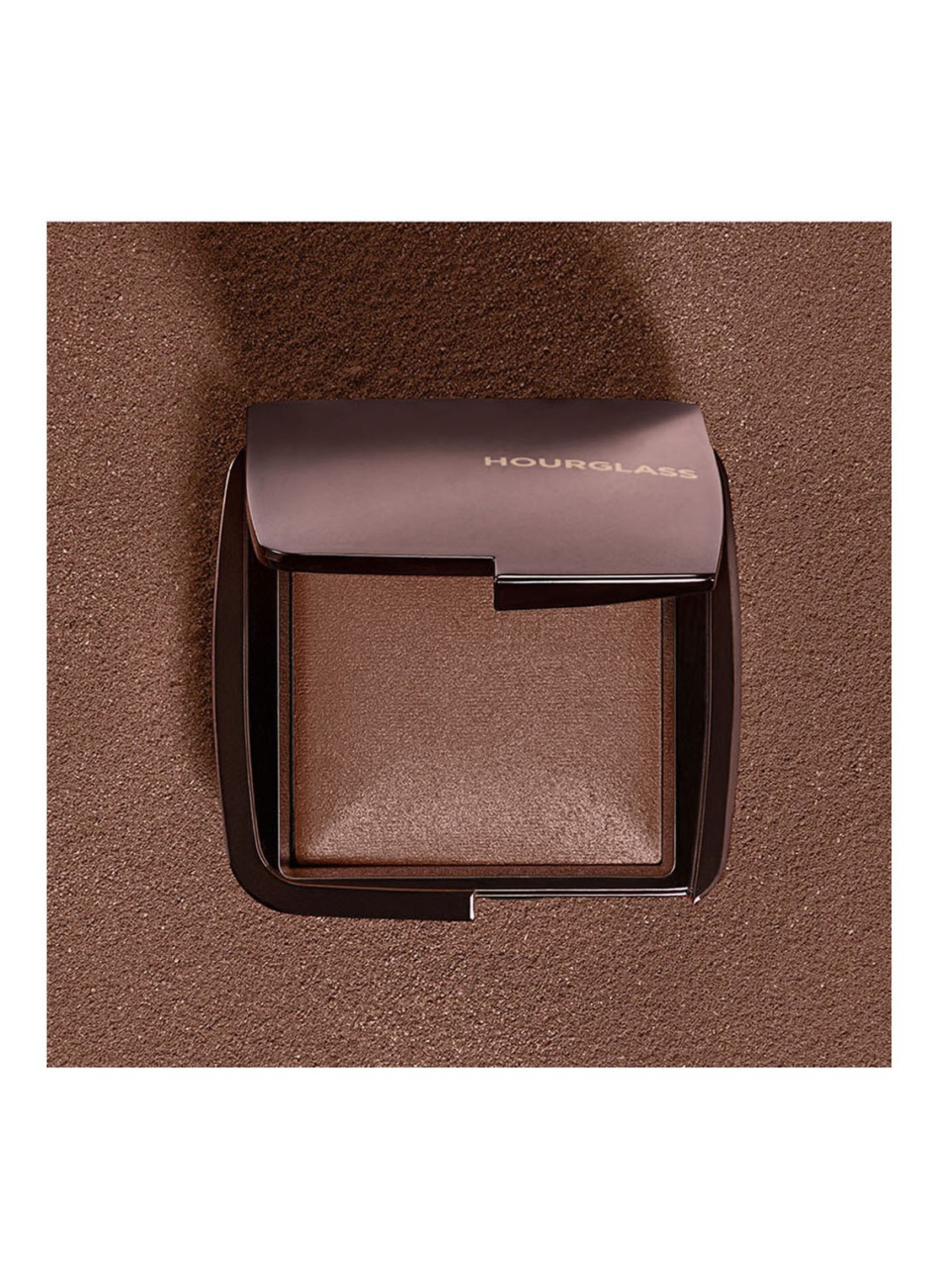 Hourglass AMBIENT™ Lighting Finishing Powder - bronzer - detail 3 transcendent light