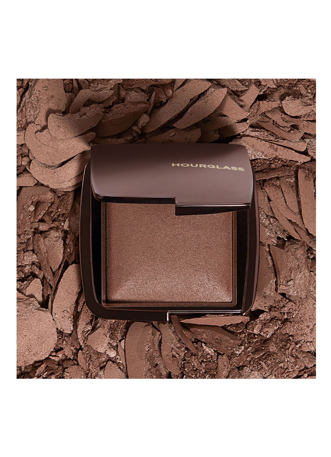 Hourglass AMBIENT™ Lighting Finishing Powder - bronzer - detail 4 transcendent light