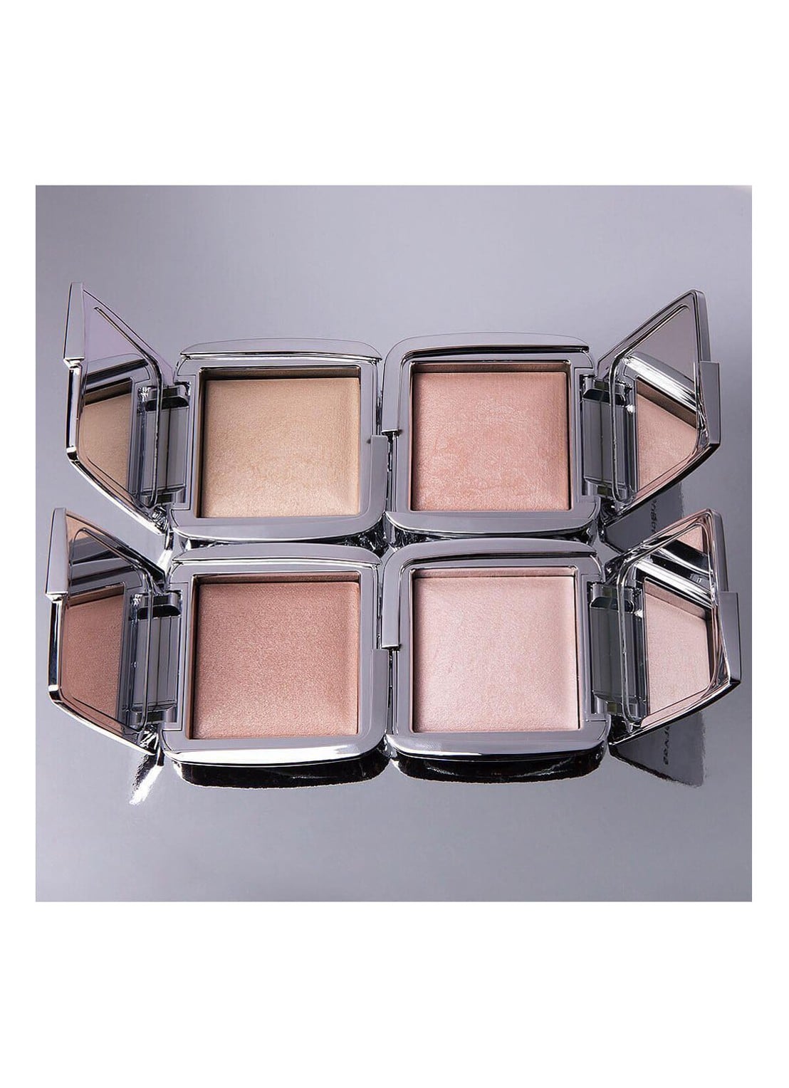 Hourglass AMBIENT™ Strobe Lighting Powder - Highlighter - voorkant 2 incandescent strobe light