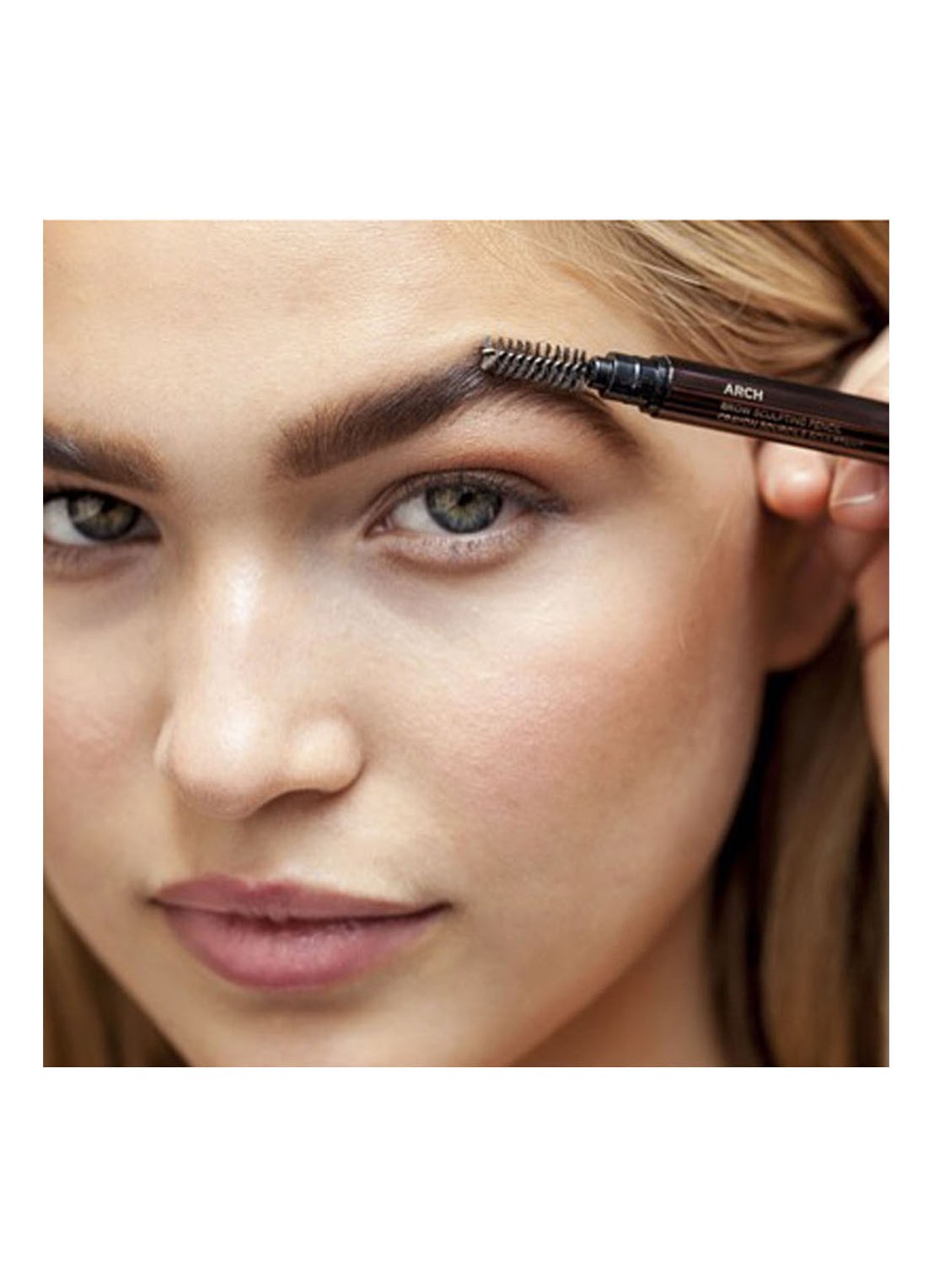 Hourglass Arch Brow Sculpting Pencil - wenkbrauwpotlood - detail 3 soft brunette