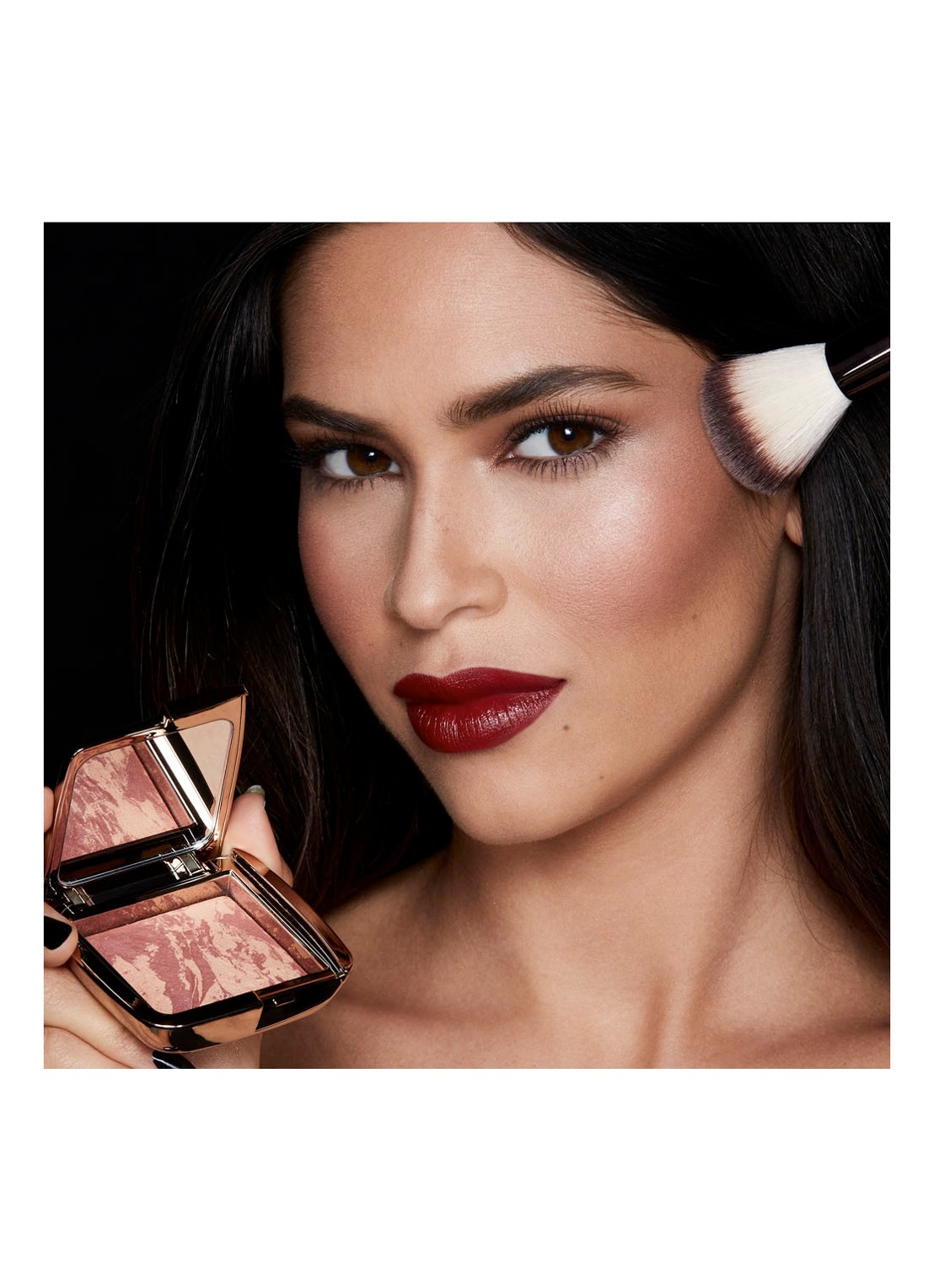 Hourglass At Night AMBIENT™ Lighting Blush - detail 4 at night