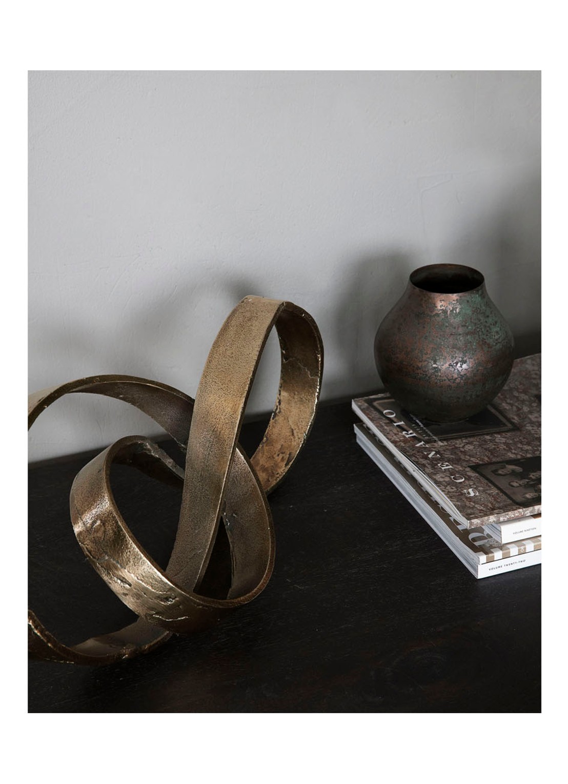 House Doctor Nauji object 40 cm - detail goud