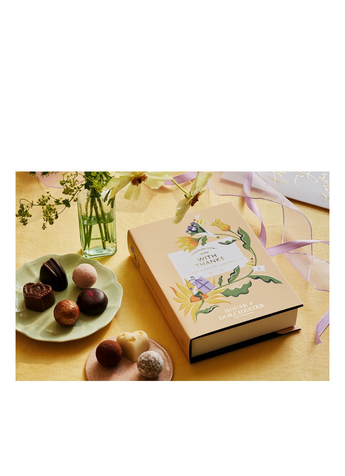 House of Dorchester With Thanks Book Box chocolade bonbons 8 stuks - achterkant undefined
