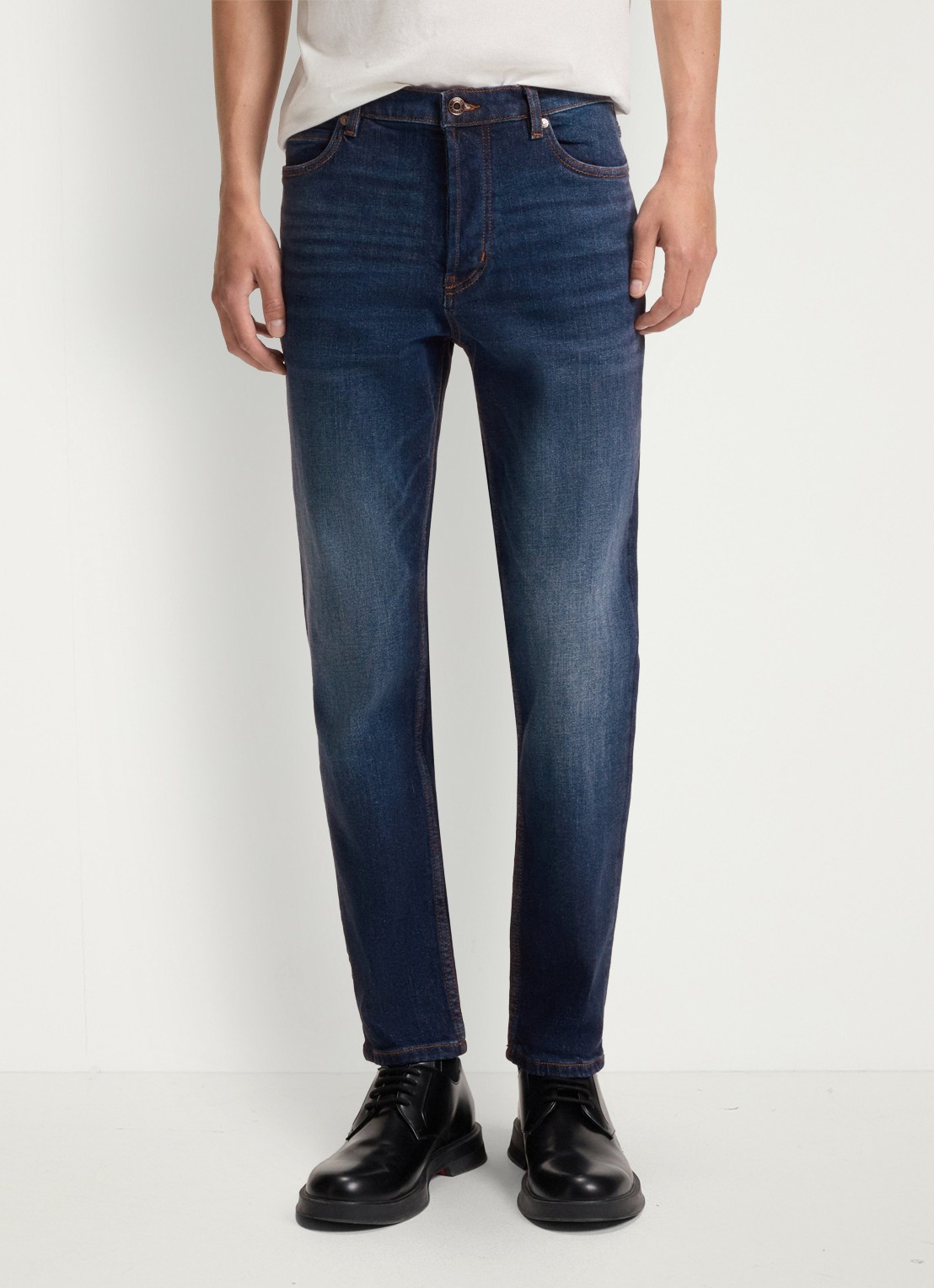 HUGO 634 slim fit jeans met donkere wassing - detail indigo