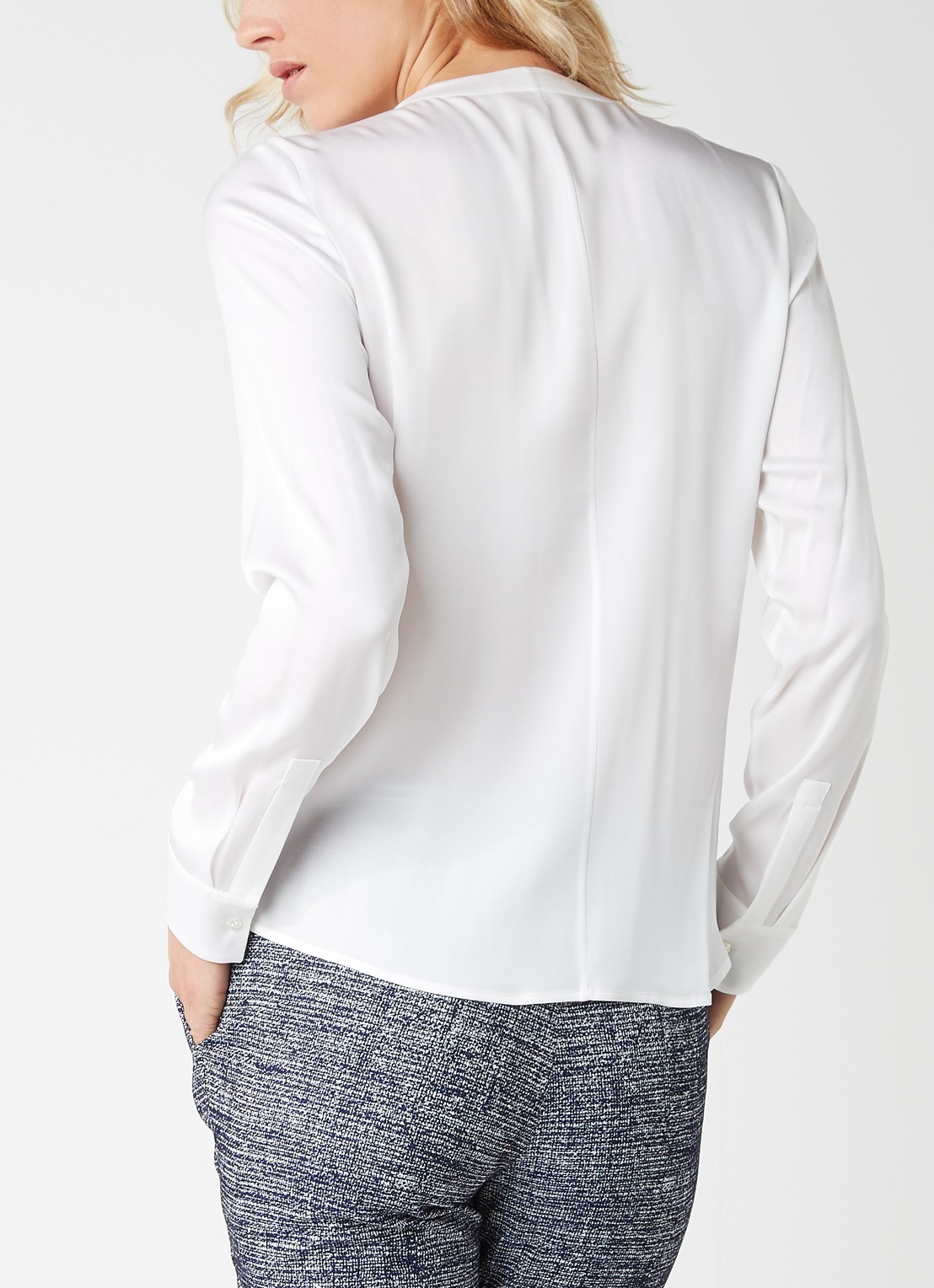 HUGO BOSS Banora blouse van zijde met plooien - achterkant wit
