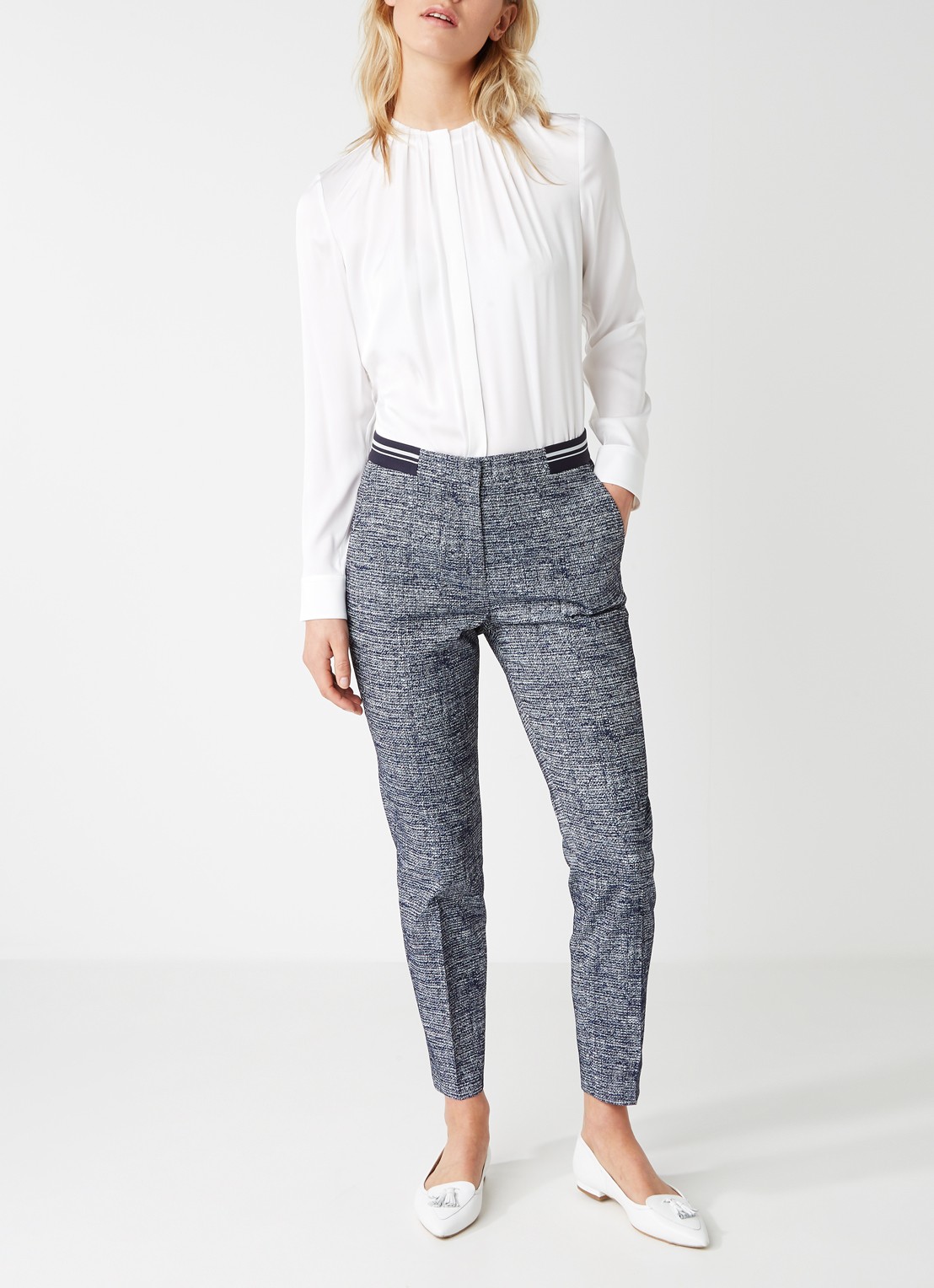HUGO BOSS Banora blouse van zijde met plooien - voorkant 3 wit