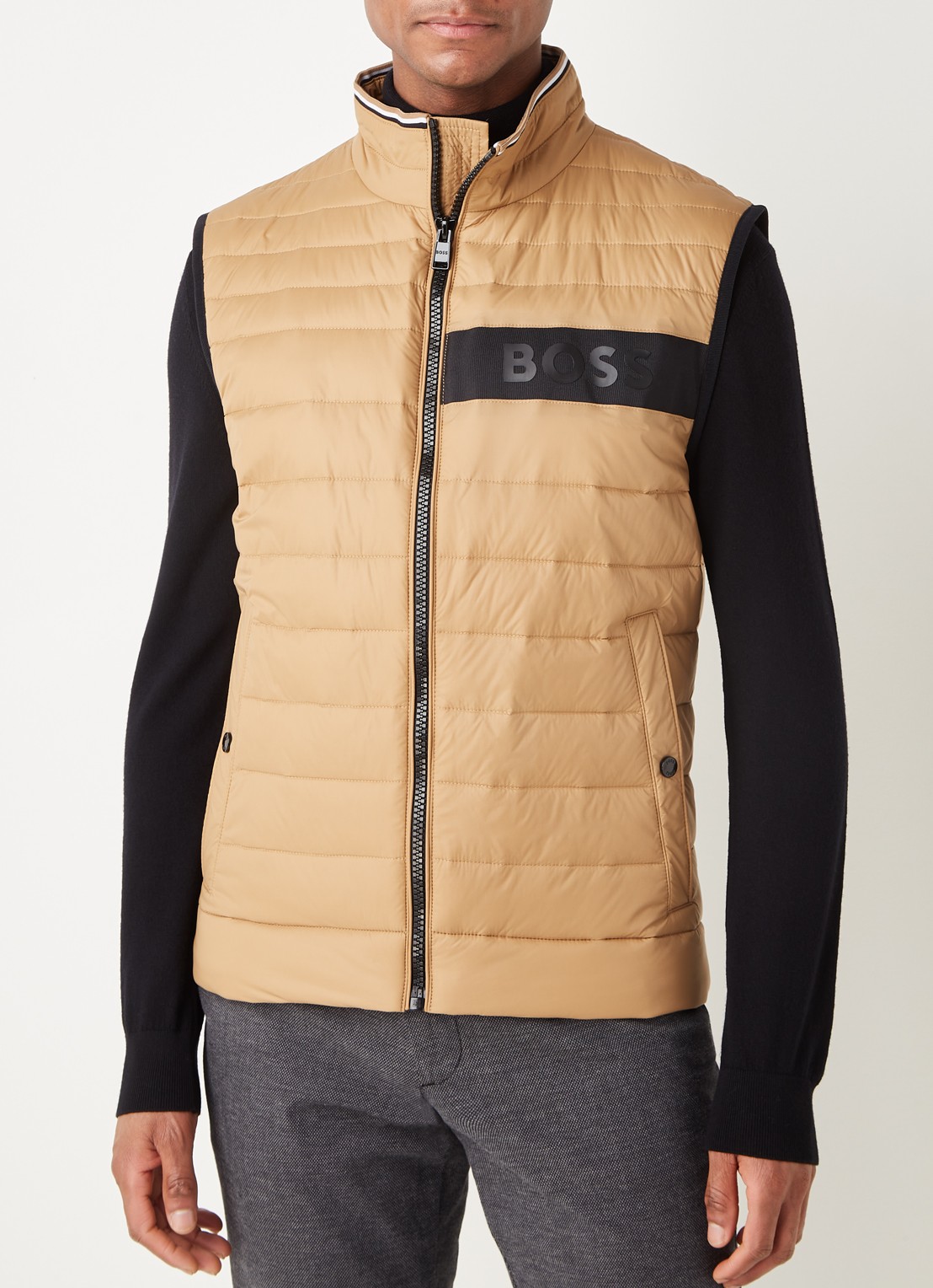 HUGO BOSS Darolan gewatteerde bodywarmer met steekzakken • Camel • de