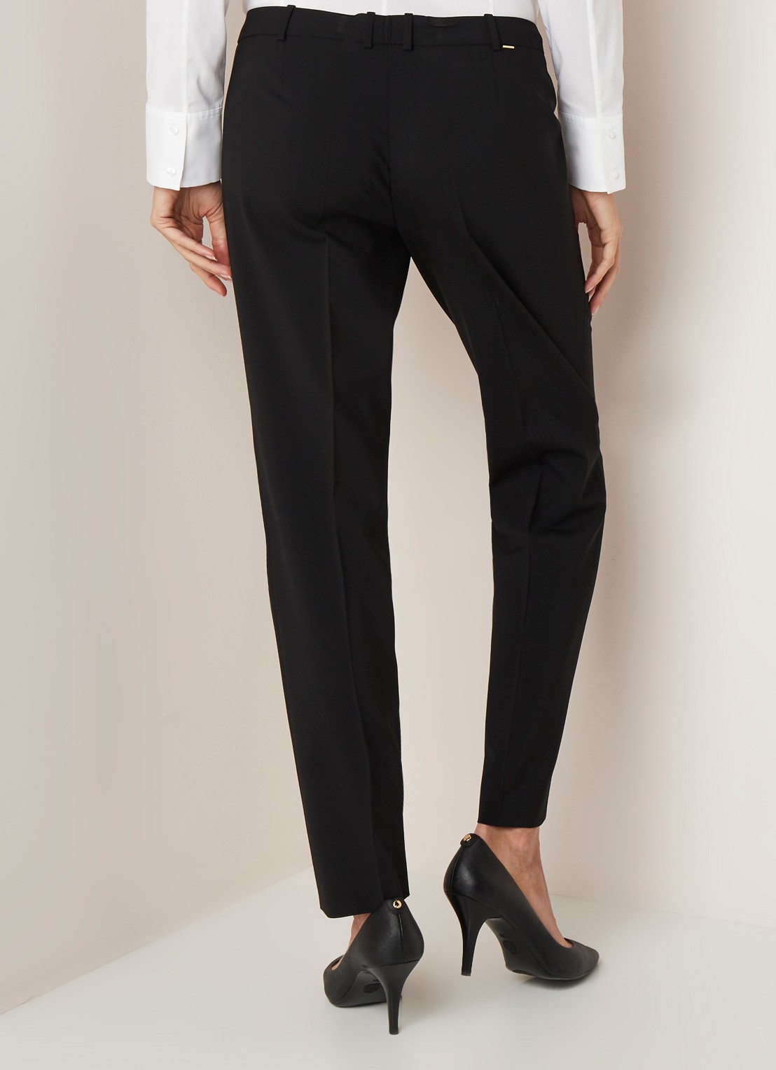 HUGO BOSS Tiluna mid waist slim fit cropped pantalon in wolblend - achterkant zwart