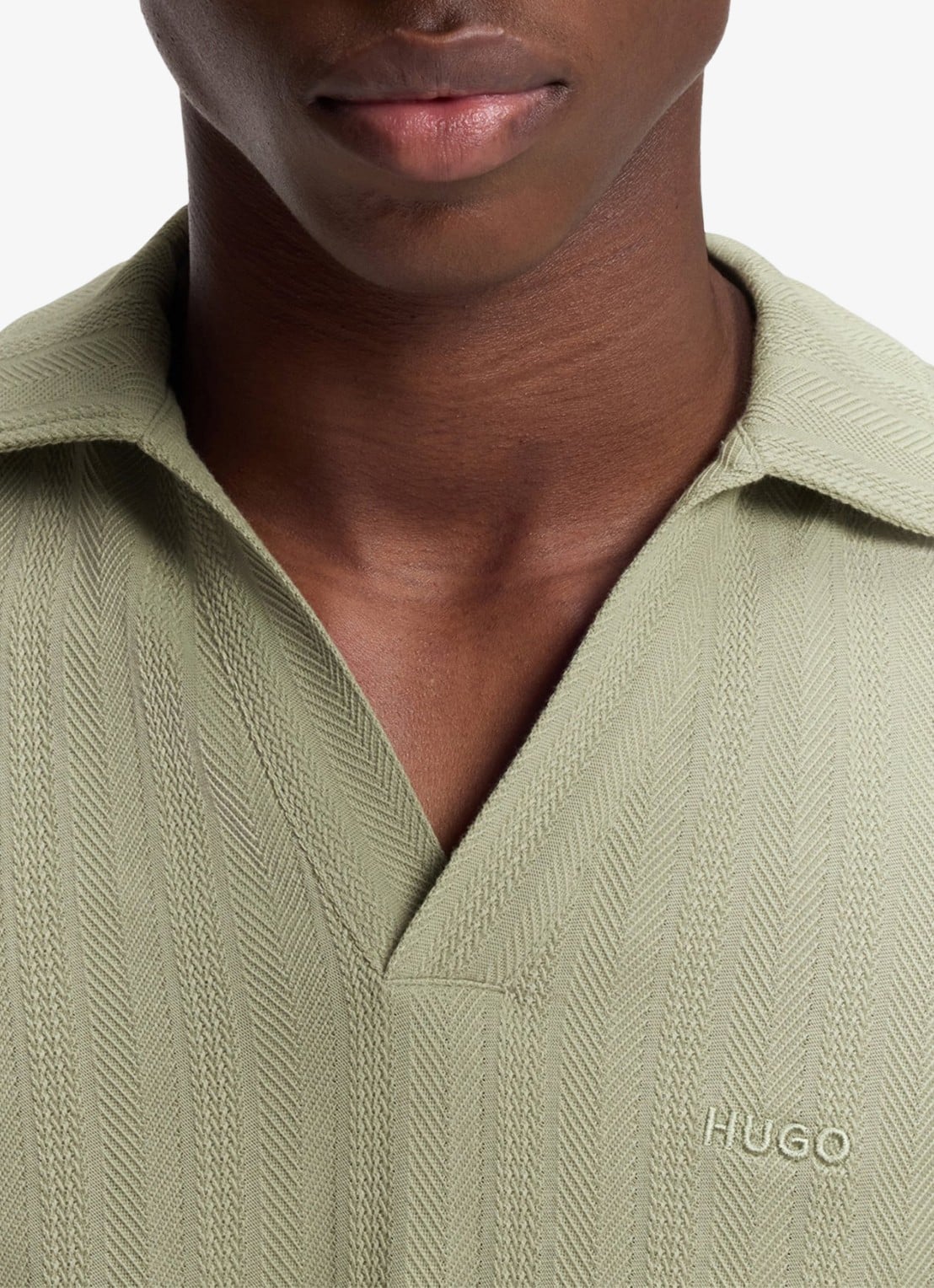 HUGO Dalibo polo met logoborduring - detail 5 light/pastel green-337 / groen