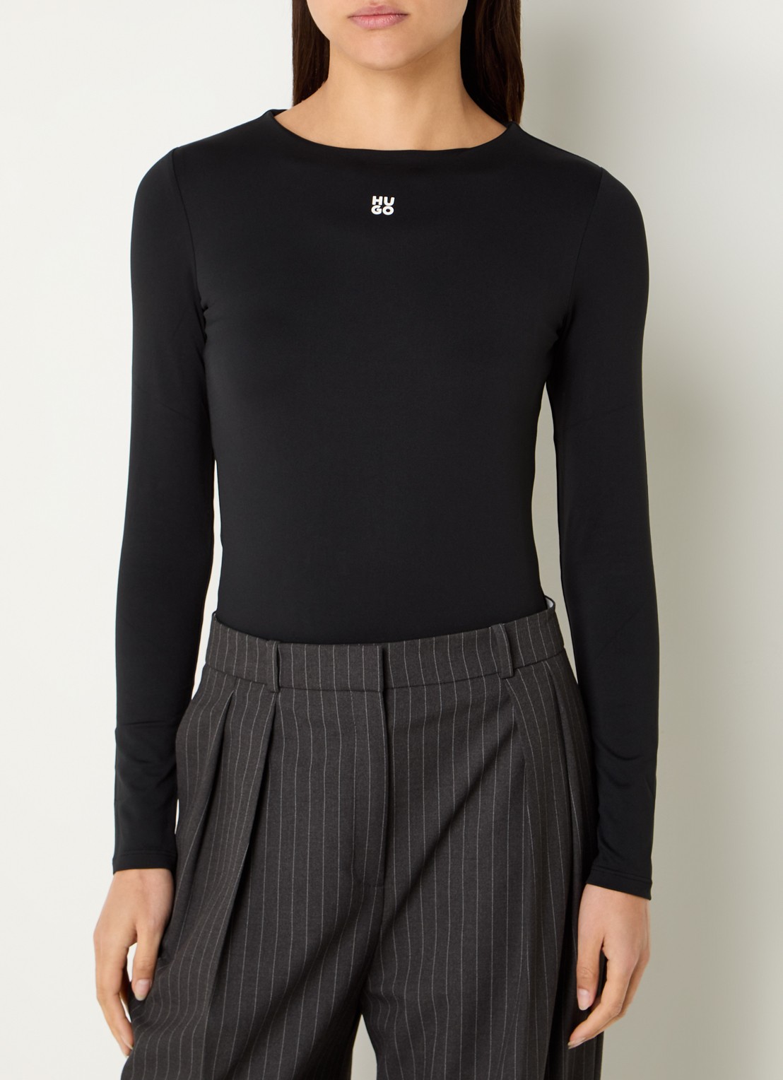 HUGO Dasaiia longsleeve met logo - detail zwart