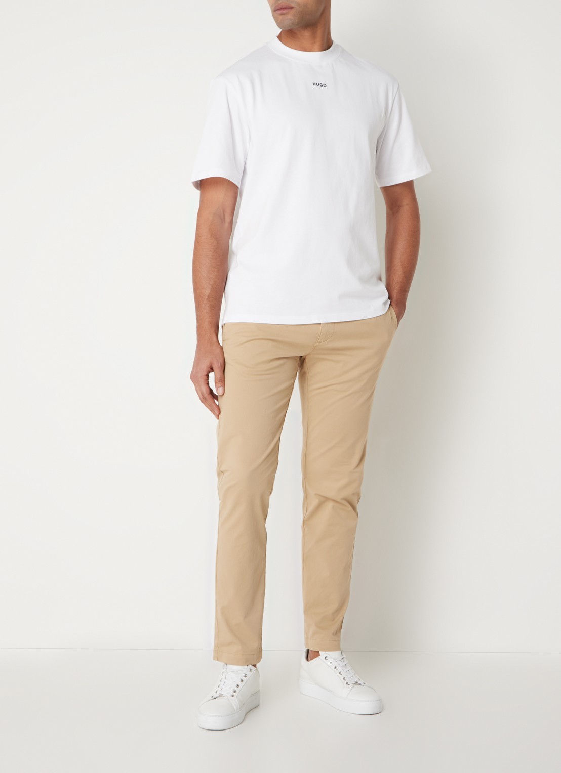 HUGO David slim fit chino met stretch - voorkant 4 beige