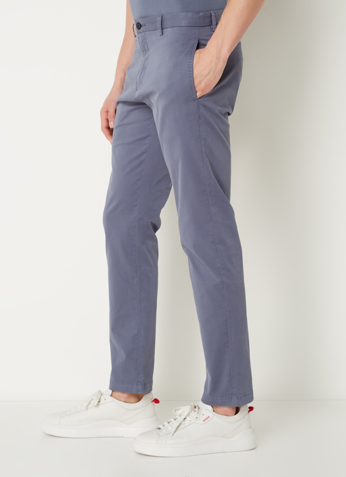 HUGO David slim fit chino met stretch - detail 2 staalblauw