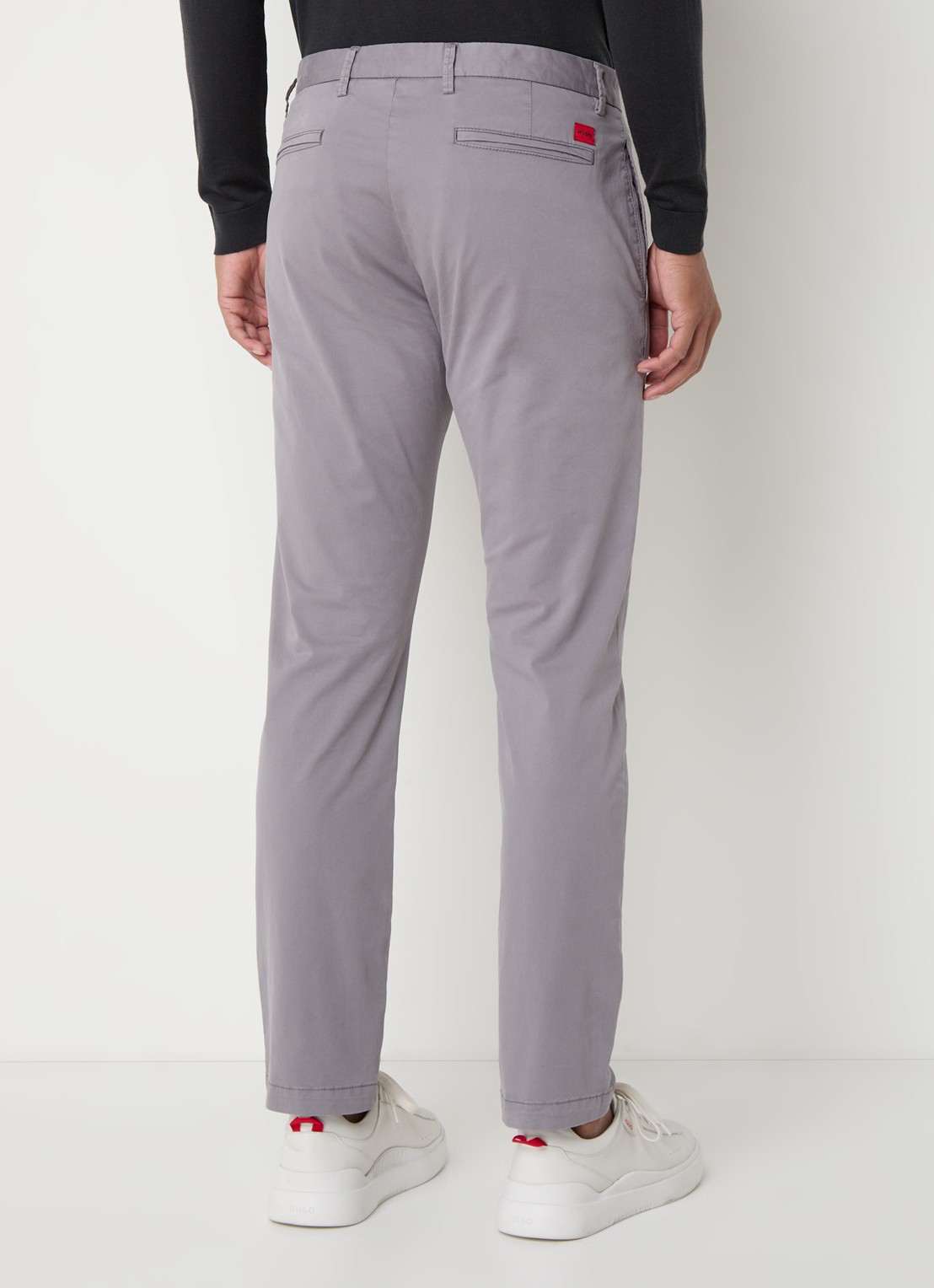 HUGO David slim fit chino met stretch - achterkant 3 grijs