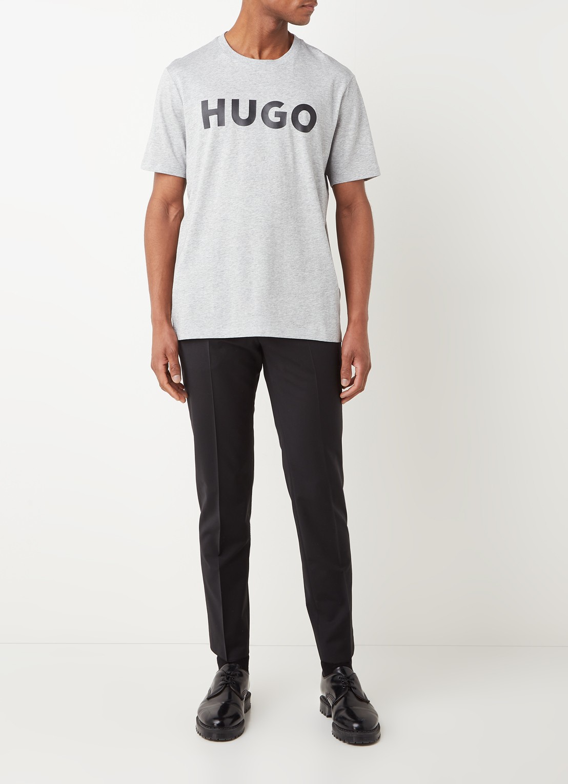 HUGO Dulivio T-shirt met logoprint  - voorkant 3 grijs
