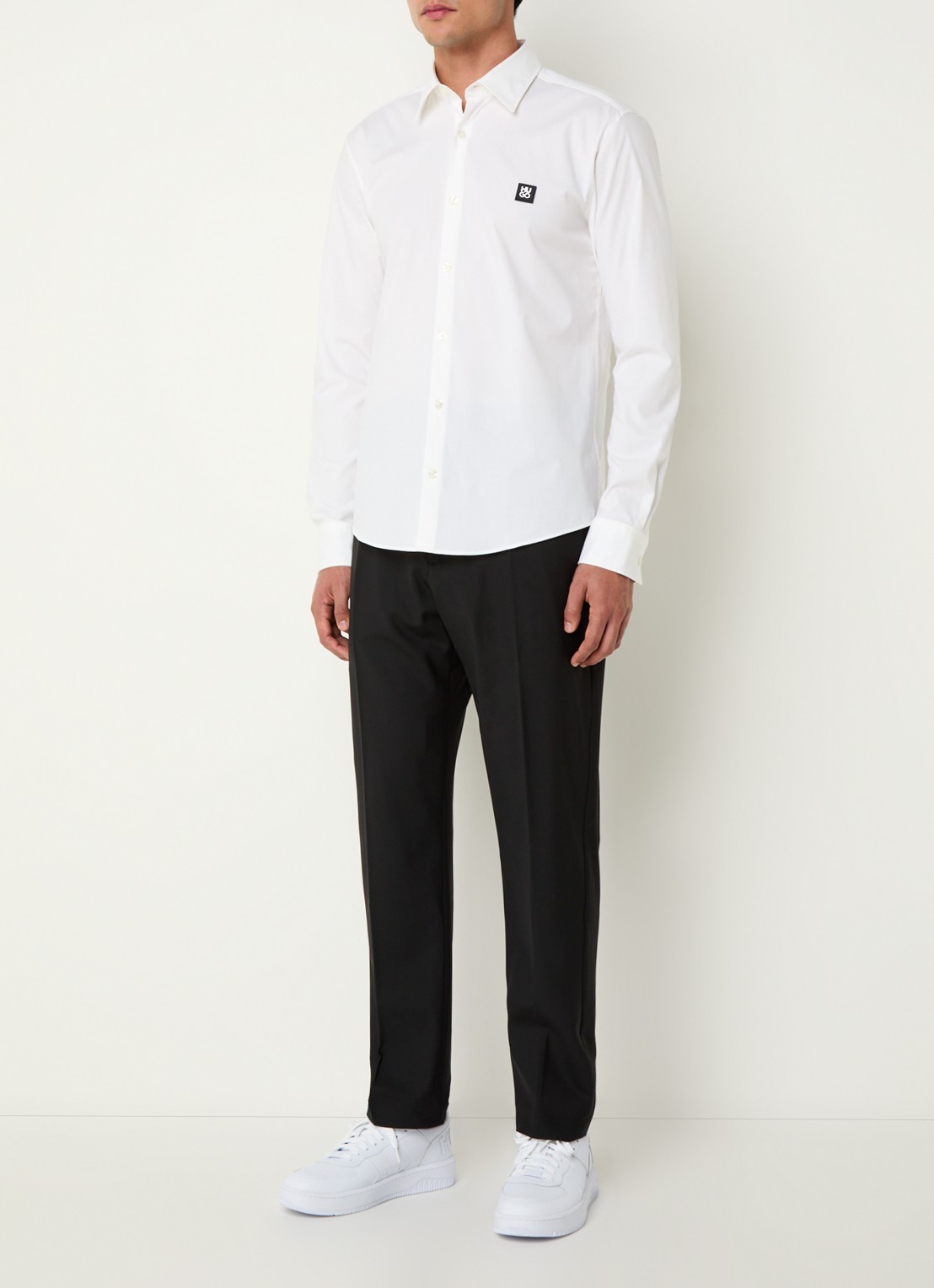 HUGO Ermo regular fit overhemd met logo - voorkant 3 wit
