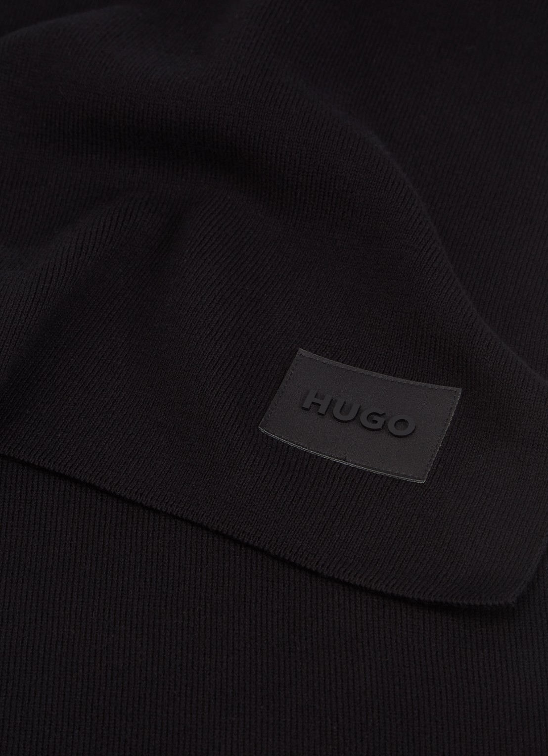 HUGO Fijngebreide sjaal van katoen met logo 180 x 30 cm  - detail 3 zwart