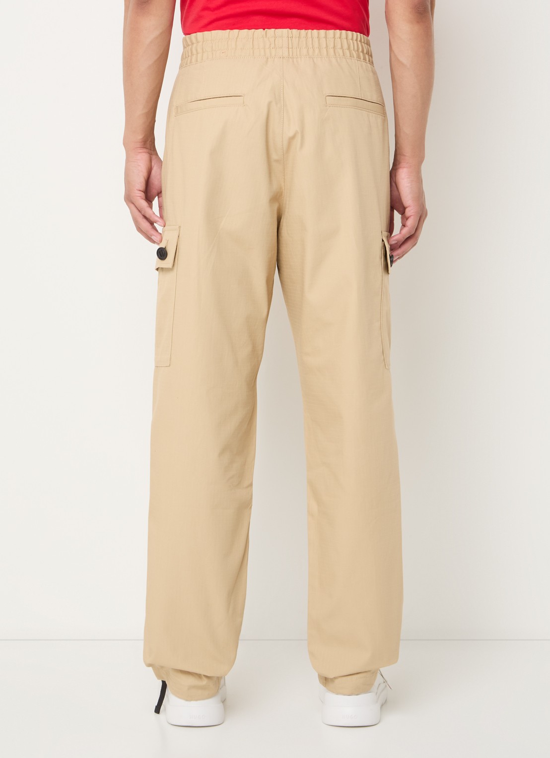 HUGO Garlo233 tapered fit cargobroek met logo - achterkant 3 beige