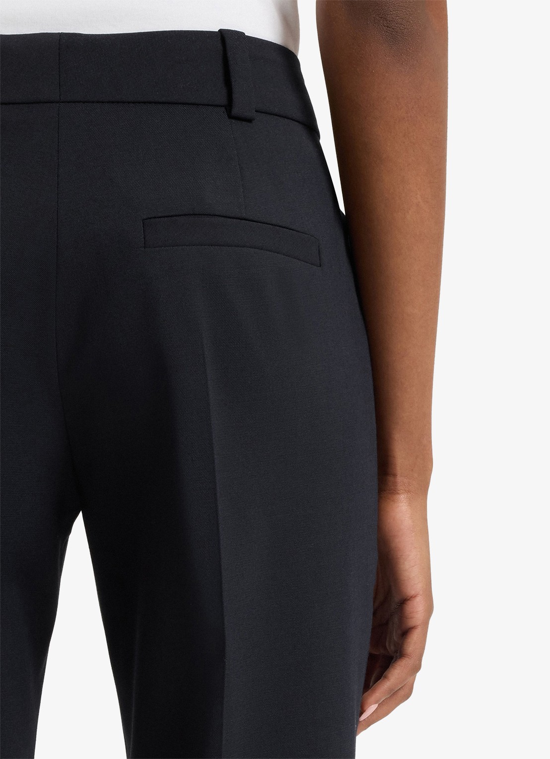 HUGO Hetana mid waist slim fit pantalon in wolblend met steekzakken - detail donkerblauw