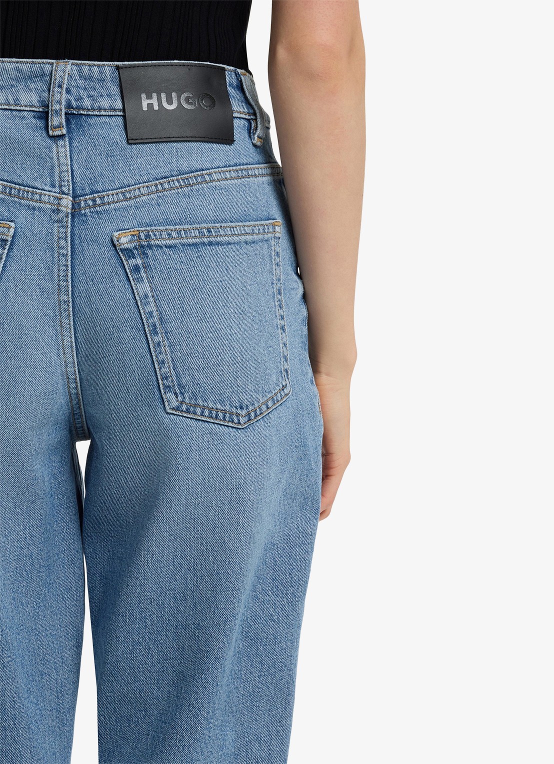 HUGO High waist mom jeans met lichte wassing - detail 3 lichtblauw